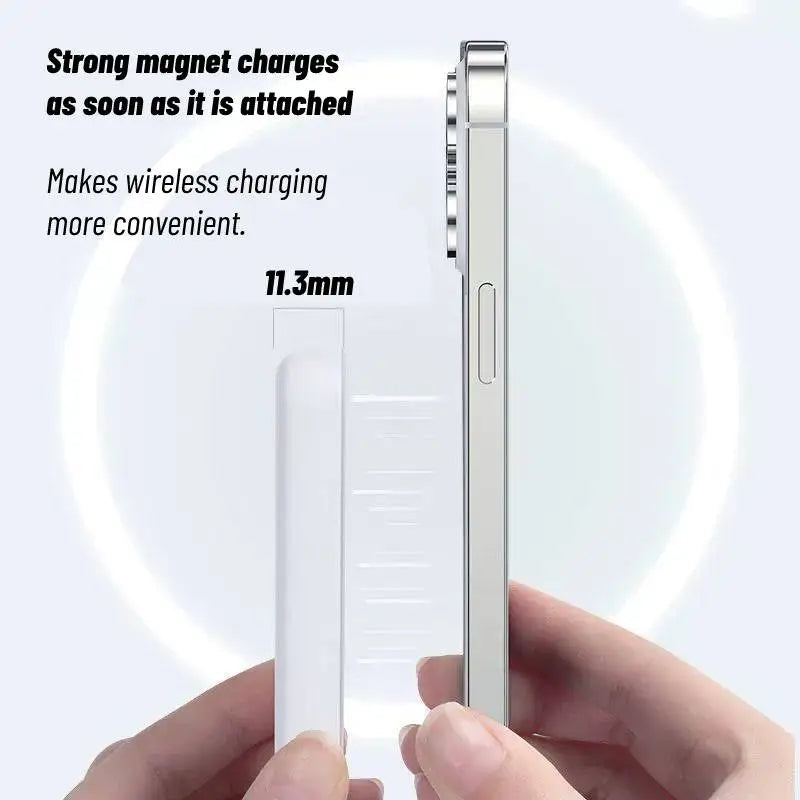 Thin, light and Portable for MagSafe 5000/10000mAh magnetic wireless power bank for iPhone 12-16
